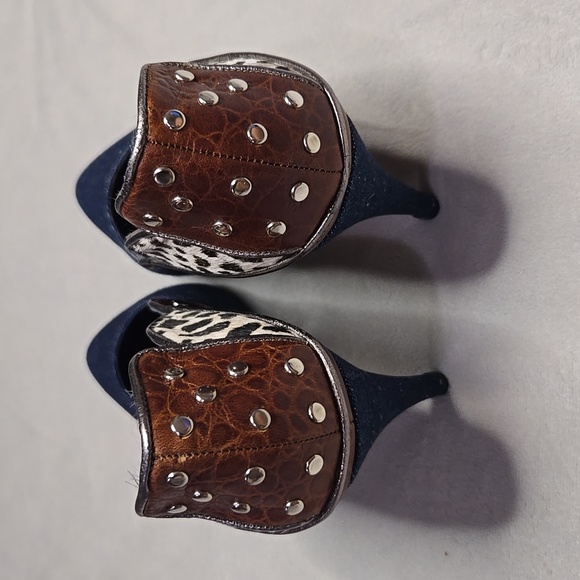 VINTAGE DENIM KITTEN HEEL Diva Blue and Brown Stiletto Heels with Elegant Design - Picture 9 of 11